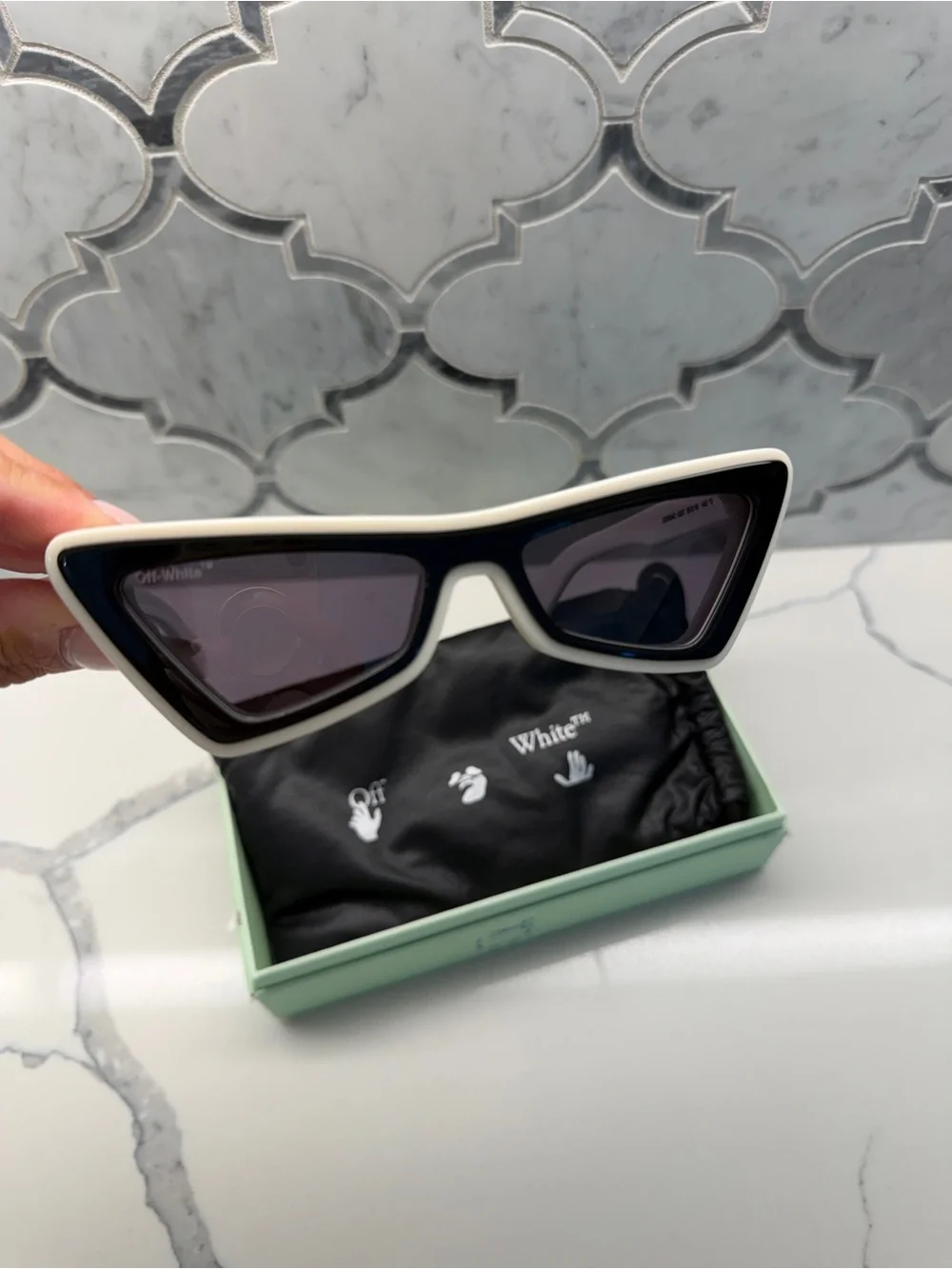 Off-White Black and White Angular Cat-Eye Sunglasses